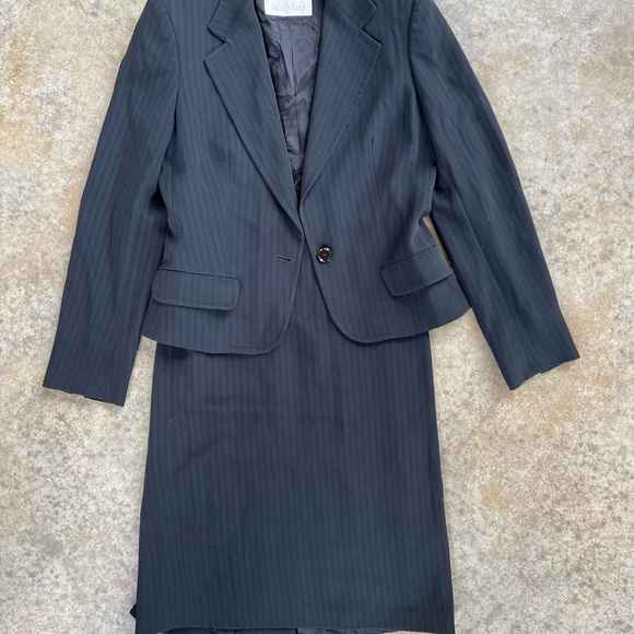 MaxMara 2 piece suit blazer skirt stripe black 8 - Picture 11 of 11